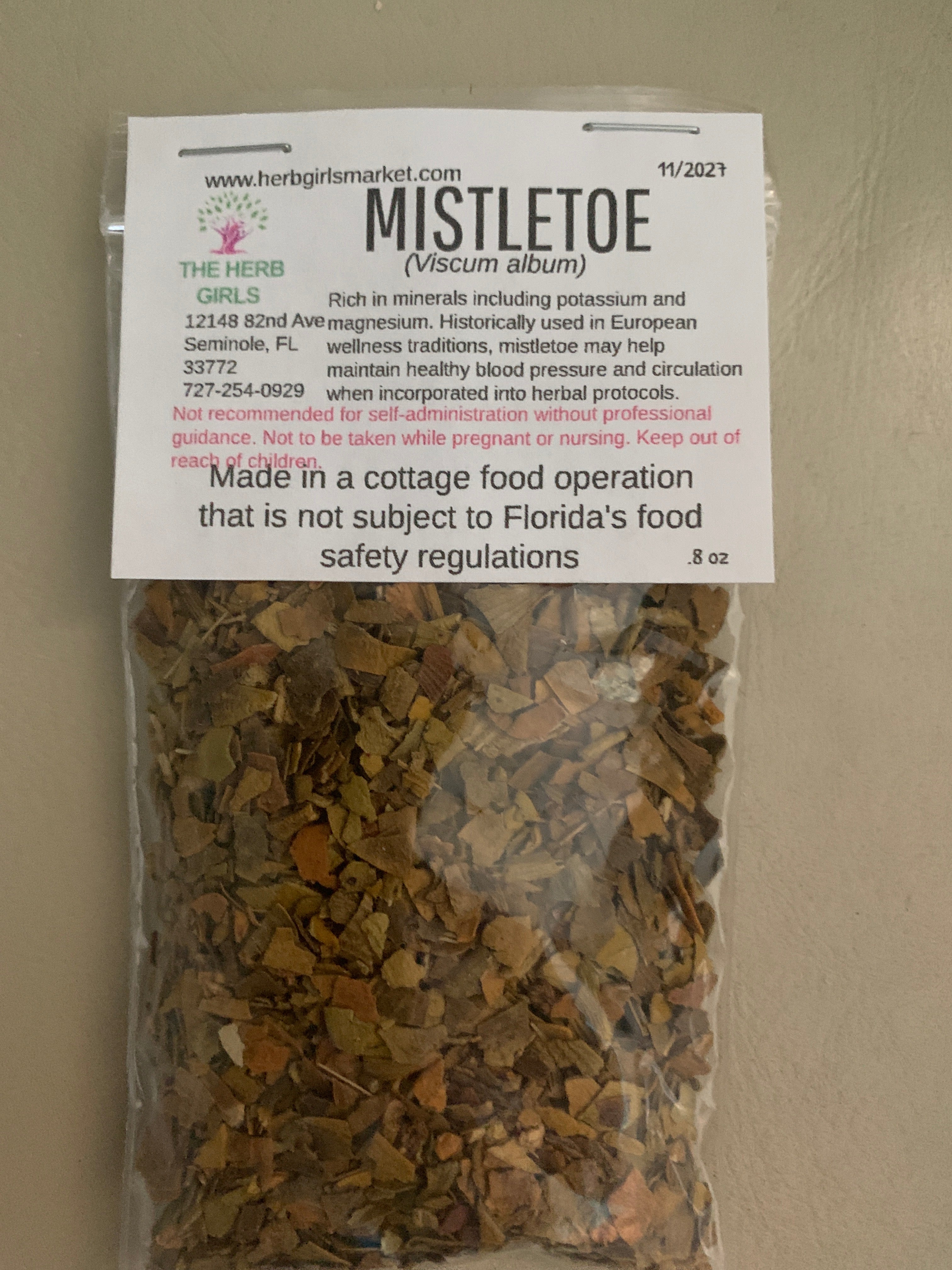 Mistletoe Leaf